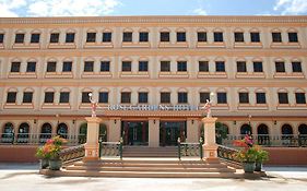 โรงแรม โรสการ์เด้น